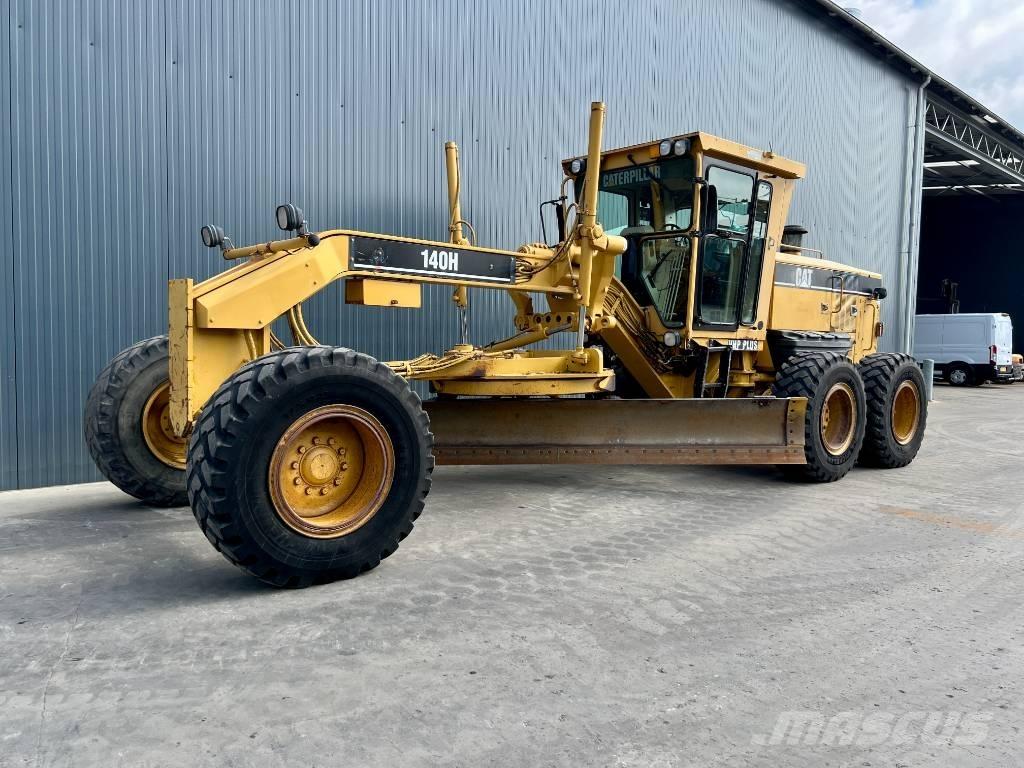 CAT 140 H معدات تمهيد الطرق