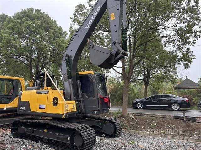 Volvo EC140D حفارات زحافة