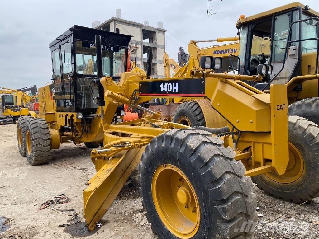CAT 140 H معدات تمهيد الطرق