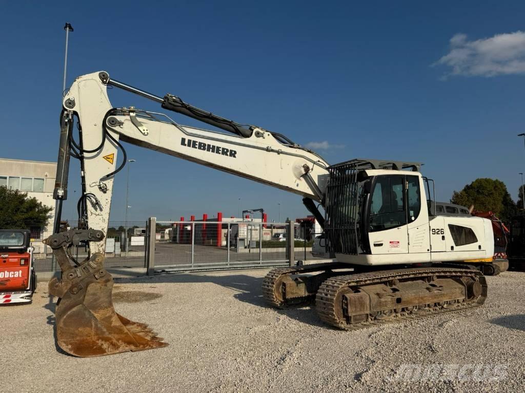 Liebherr R 926 حفارات زحافة
