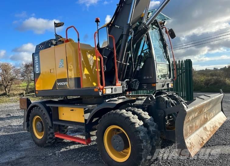 Volvo EWR 150 E حفارات بعجل