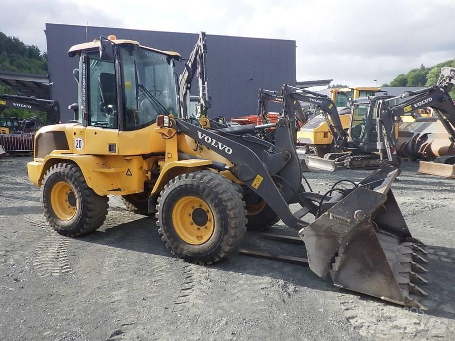 Volvo L 35 G لوادر بعجل