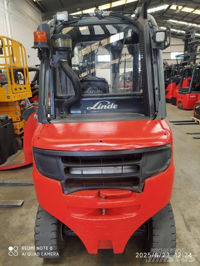Linde H 35 D شاحنات الديزل