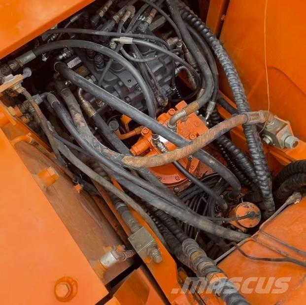 Doosan DH150W-7 حفارات بعجل