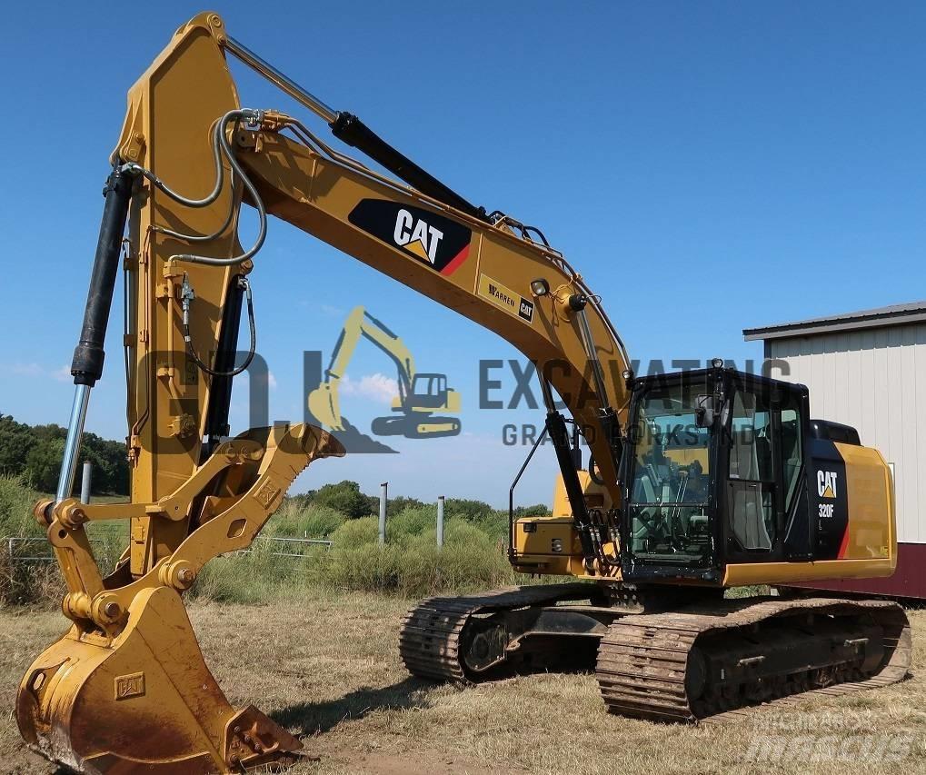 CAT 320 حفارات زحافة