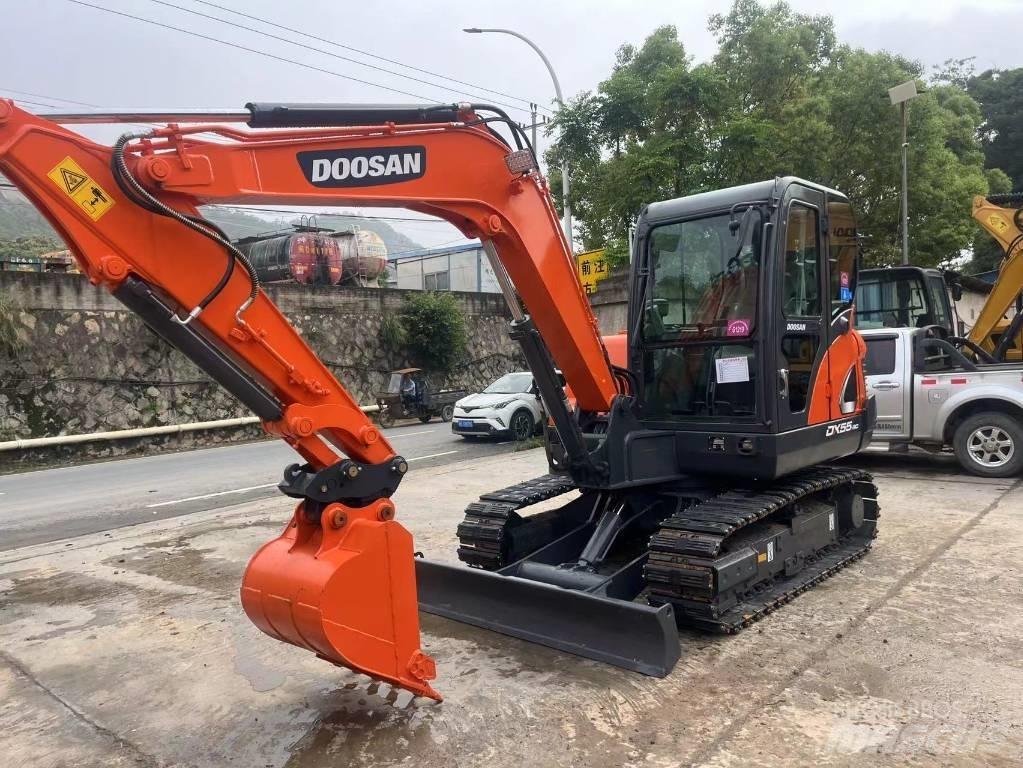 Doosan DX55-9C حفارات صغيرة أقل من 7 طن (حفارات صغيرة)