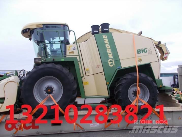 Krone Big X 700 علافات ذاتية الدفع