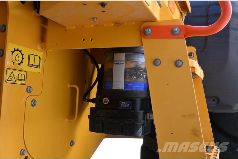 Volvo L90H لوادر بعجل