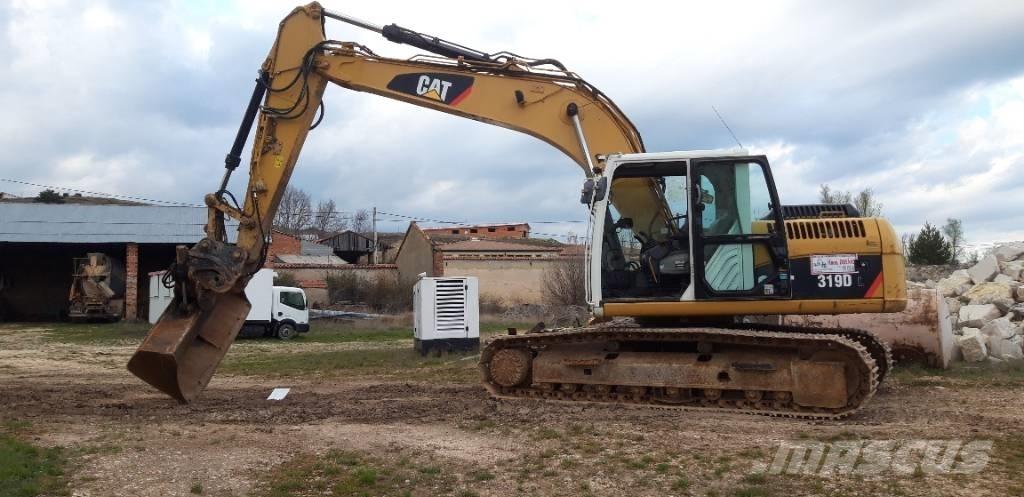 CAT 319 D LN حفارات زحافة
