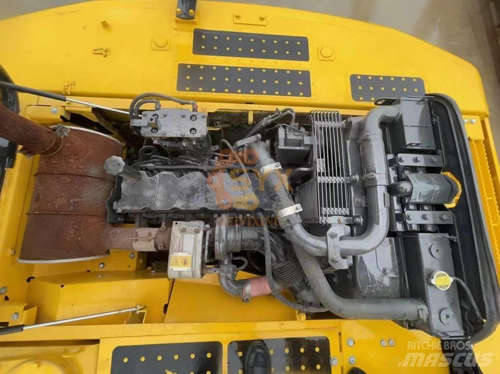 Komatsu PC 220-7 حفارات زحافة