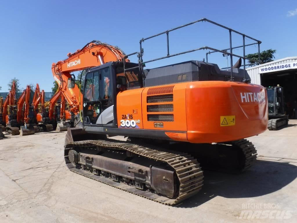 Hitachi ZX 300 LC-6 حفارات زحافة