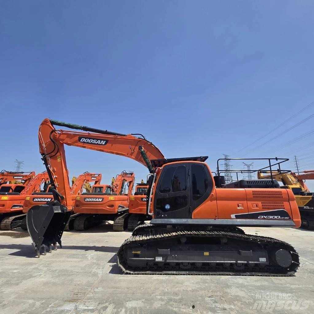 Doosan DX 300 LC حفارات صغيرة أقل من 7 طن (حفارات صغيرة)