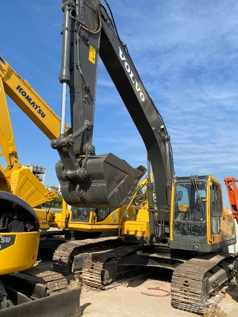 Volvo EC 210 B LC حفارات زحافة