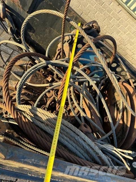  Draglin Bak دلاء