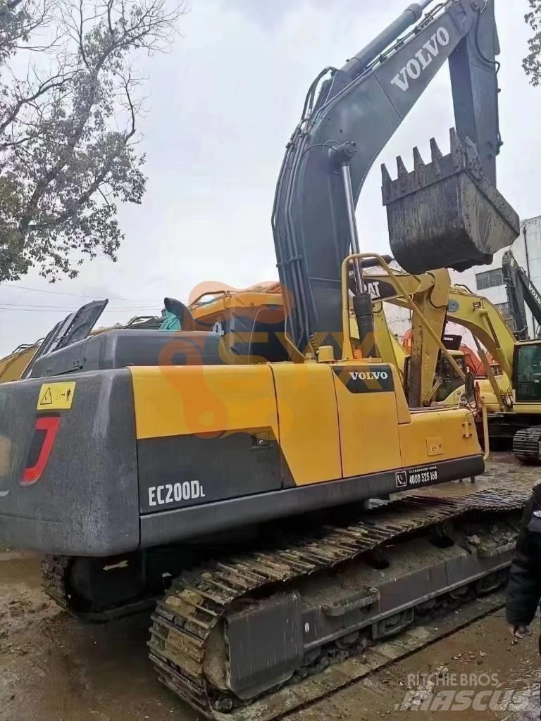 Volvo EC 200 حفارات زحافة