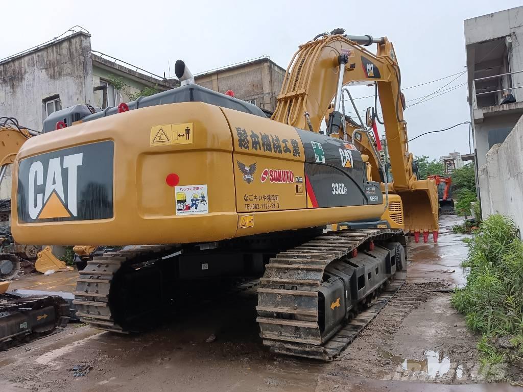 CAT 336D2 حفارات زحافة