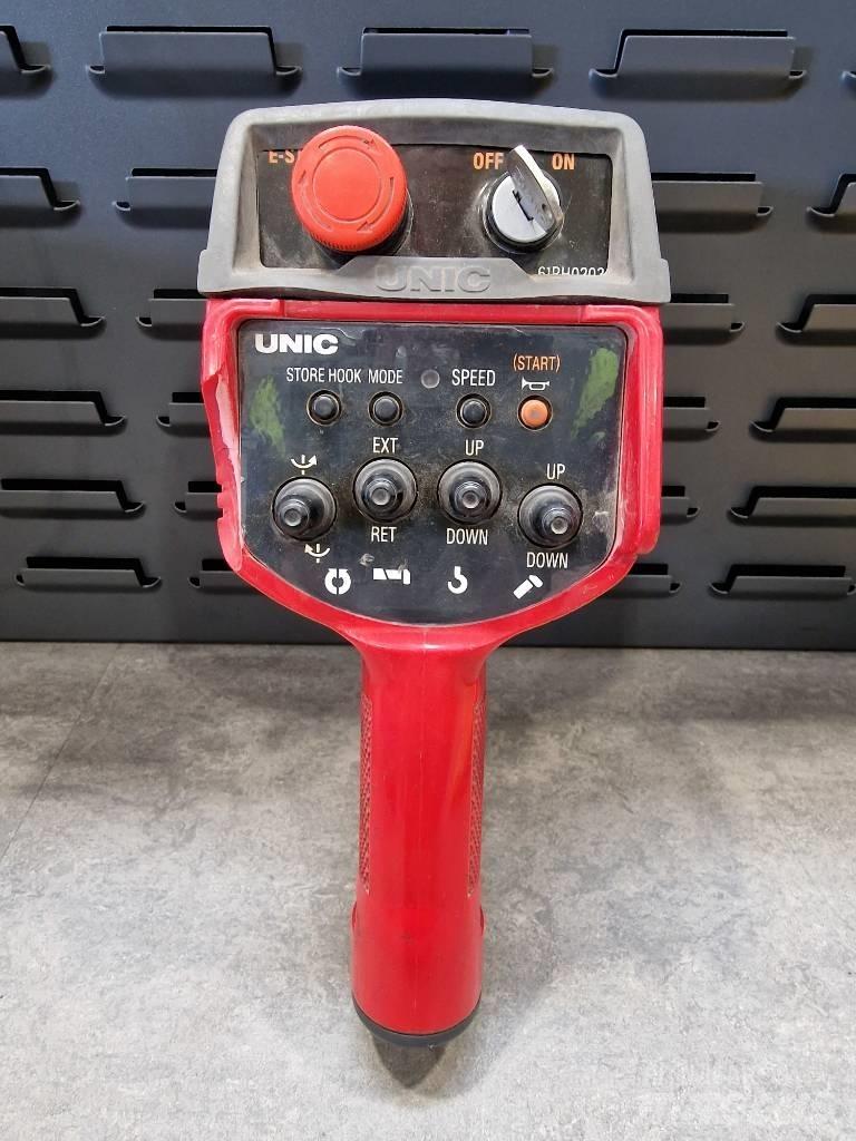 Unic URW-094 CER رافعات صغيرة