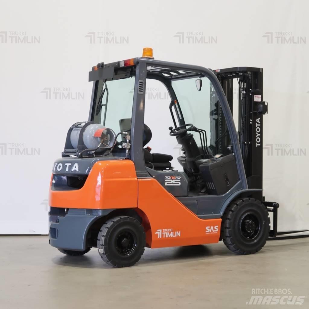 Toyota 02-8FGF25 شاحنات LPG