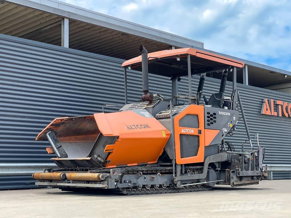 Volvo P7820C معدات السفلتة