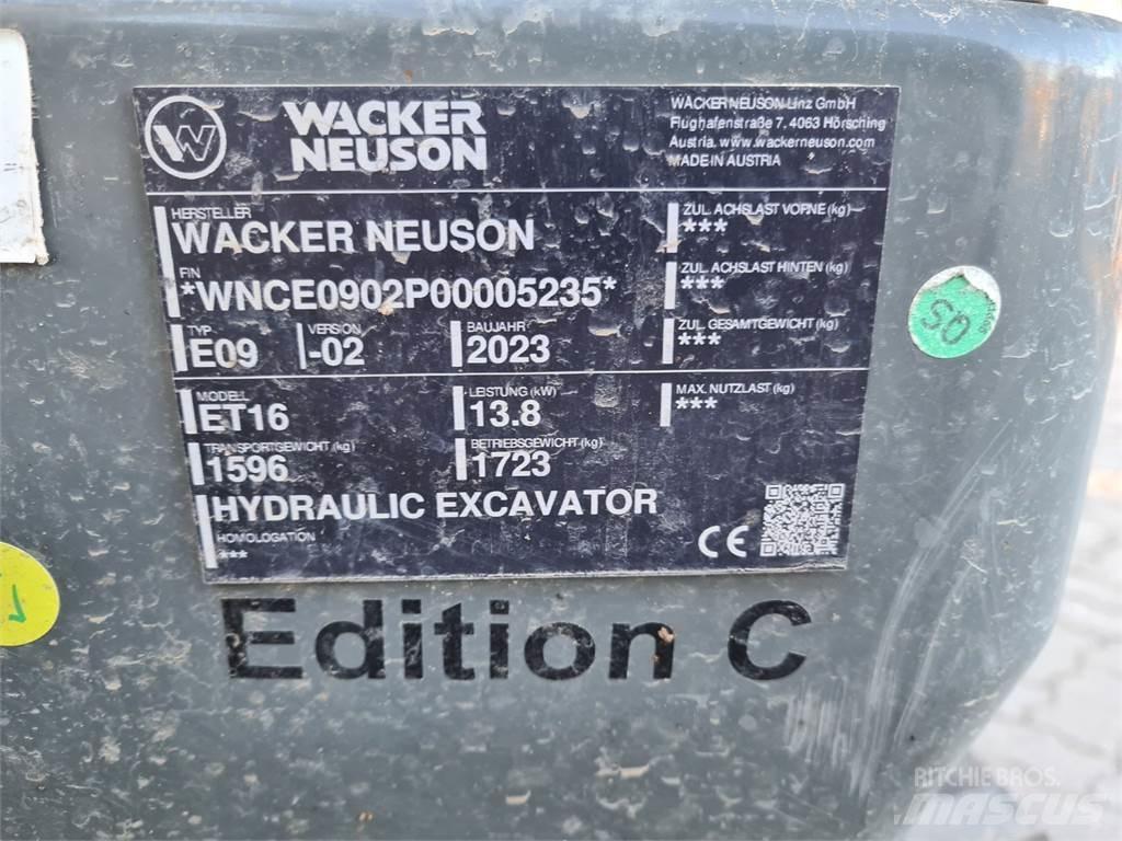 Wacker Neuson ET16 حفارات زحافة