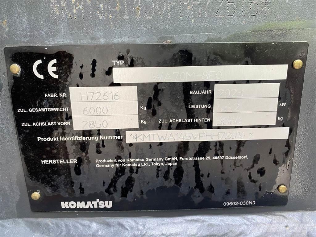 Komatsu WA70M-8EO لوادر متعددة الأغراض