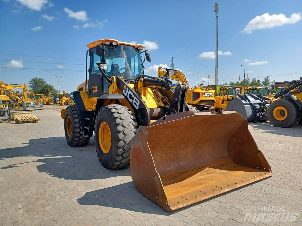 JCB 437 ZX لوادر بعجل