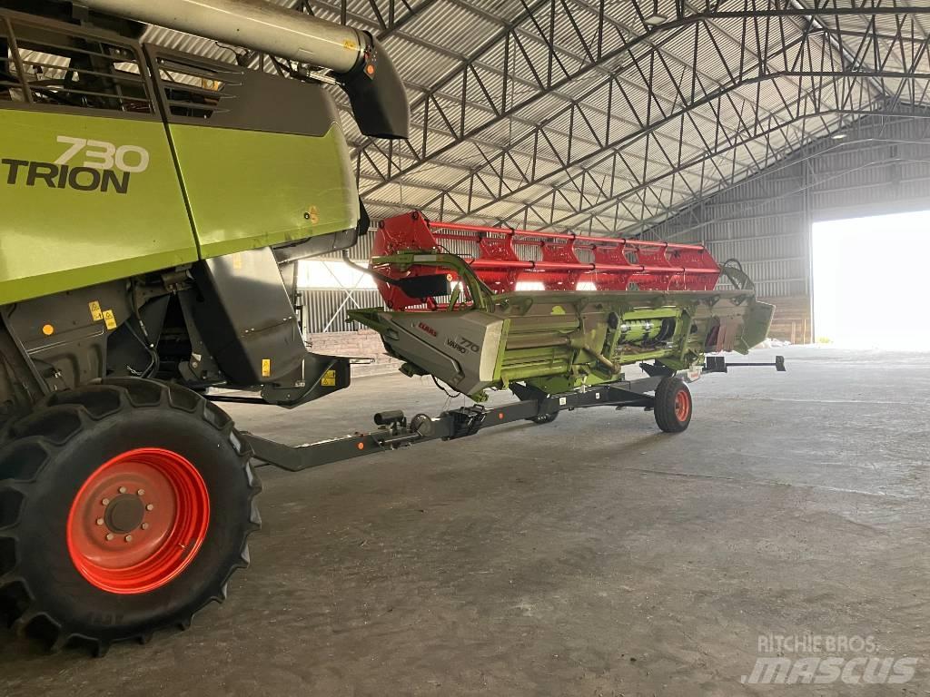 CLAAS Trion 730 حصادات