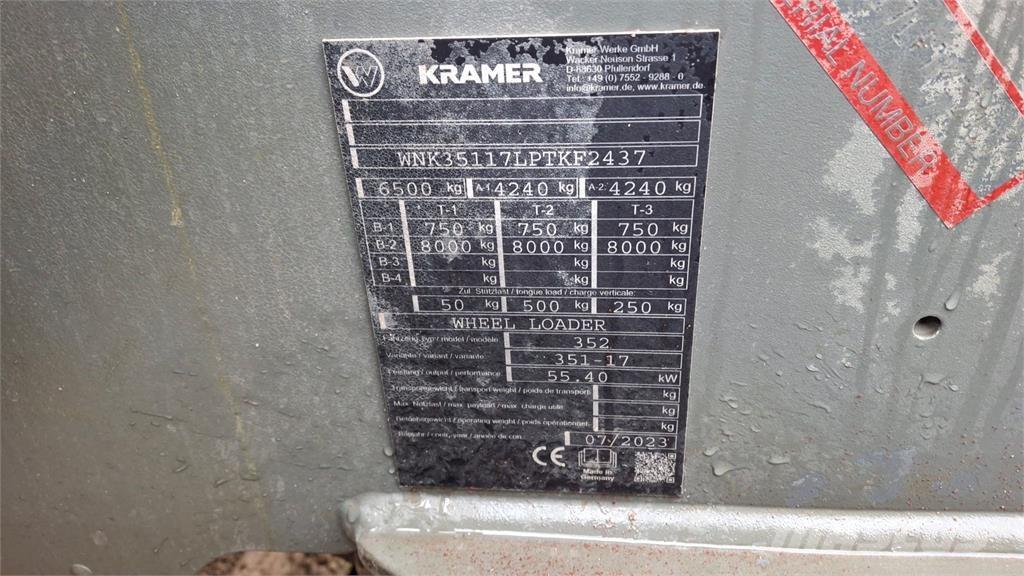 Kramer 8085T لوادر صغيرة