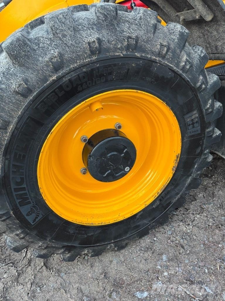JCB 4 CX 14 لوادر ذات جرافات عكسية