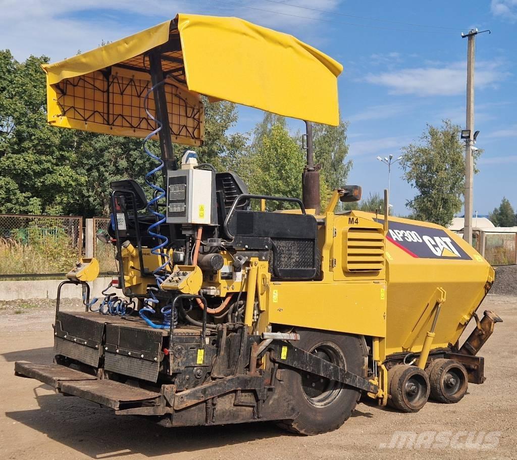 CAT AP300 معدات السفلتة
