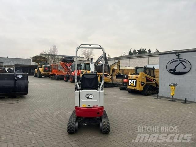 Takeuchi TB 210 R حفارات صغيرة أقل من 7 طن (حفارات صغيرة)