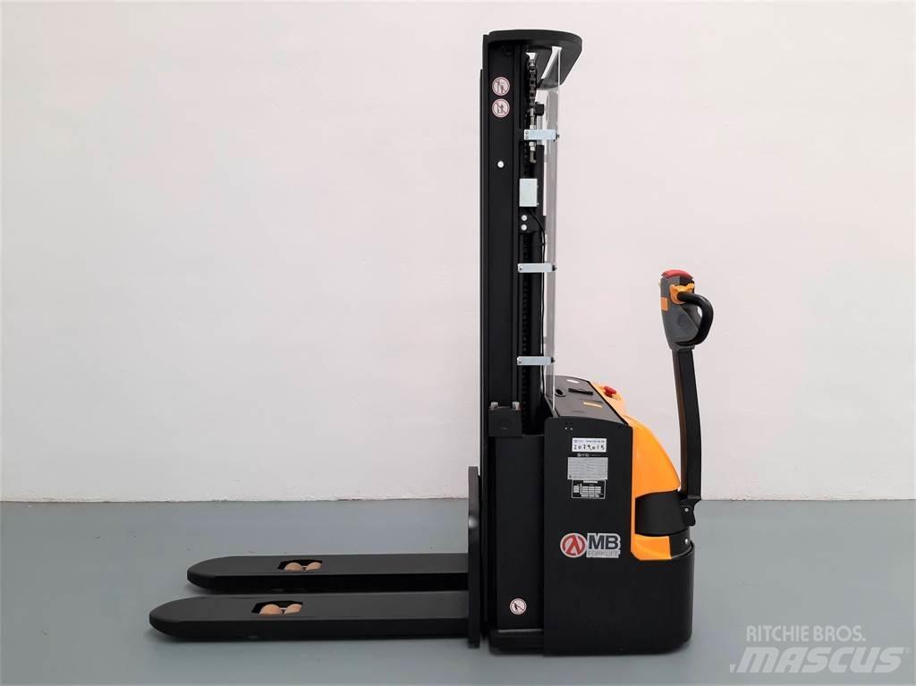  ES16 16WA 3F450 معدات التكديس الجوالة