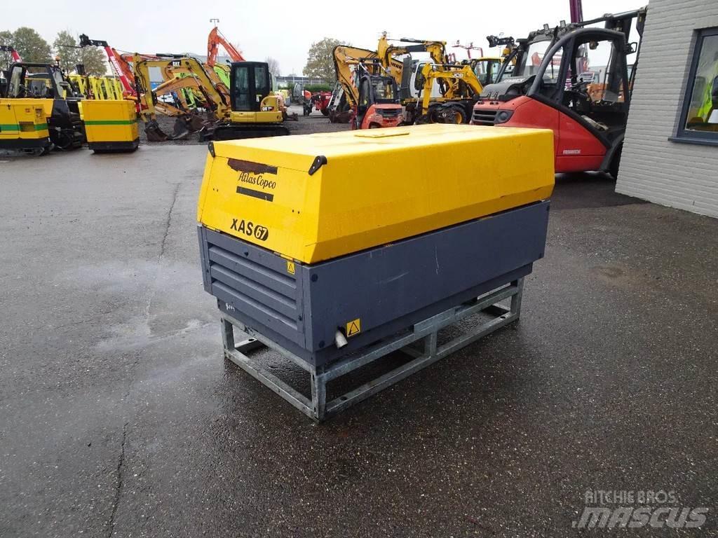 Atlas Copco XAS67 مكابس