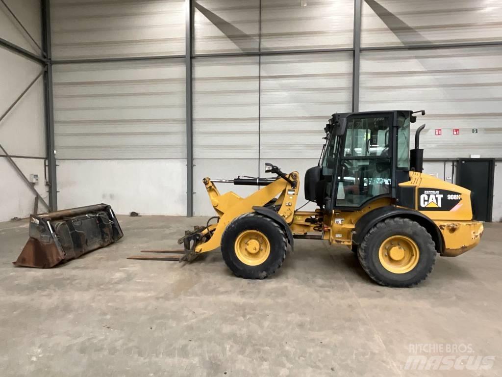 CAT 908 H لوادر بعجل