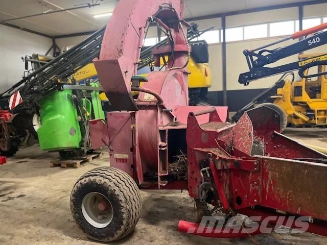 Junkkari HJ 500 ماكينات تقطيع أخشاب الحراجة