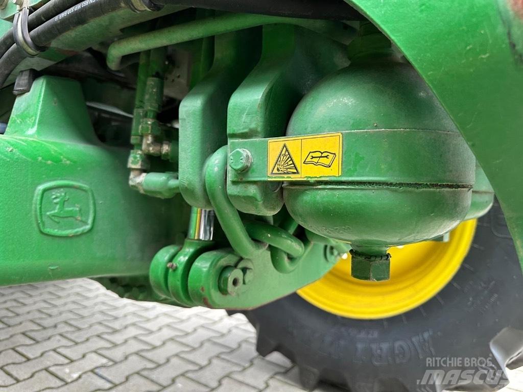 John Deere 6920 S الجرارات