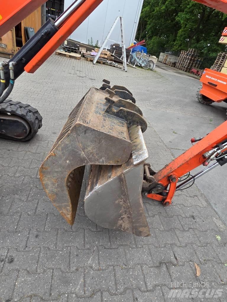 Kubota KX 101-3 A حفارات صغيرة أقل من 7 طن (حفارات صغيرة)