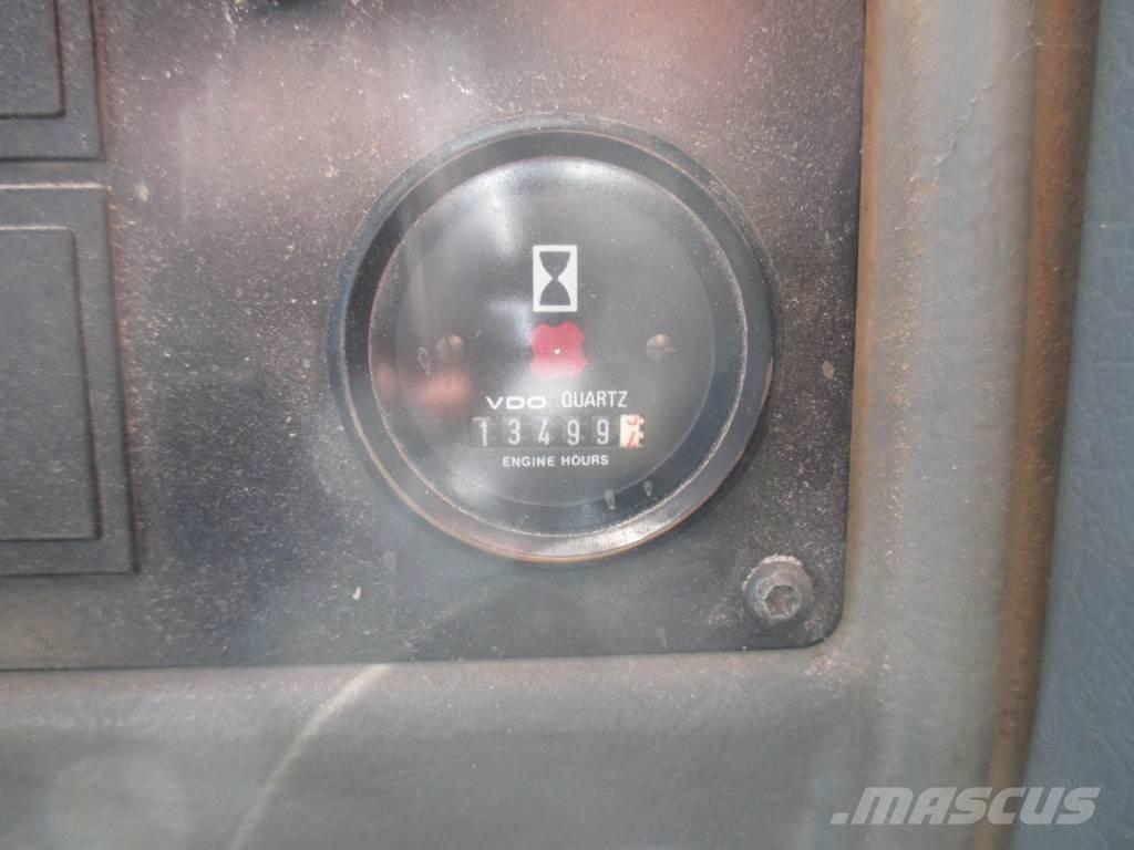 Volvo L 180 E لوادر بعجل