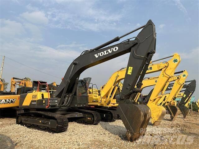 Volvo EC240 حفارات زحافة