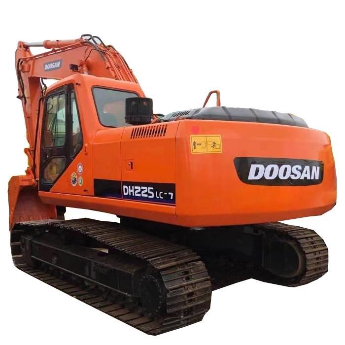 Doosan DH 225 LC-7 حفارات زحافة