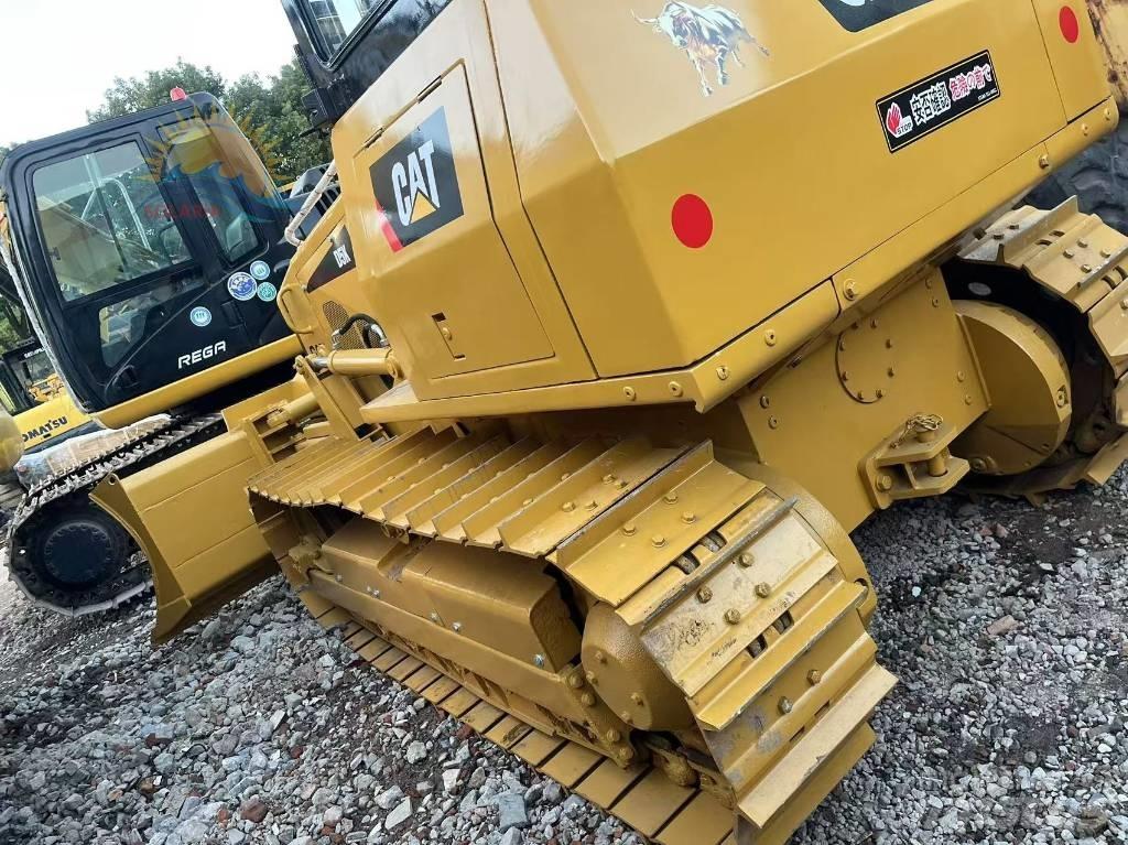 CAT D 5 K LGP بلدوزرات مجنزرة