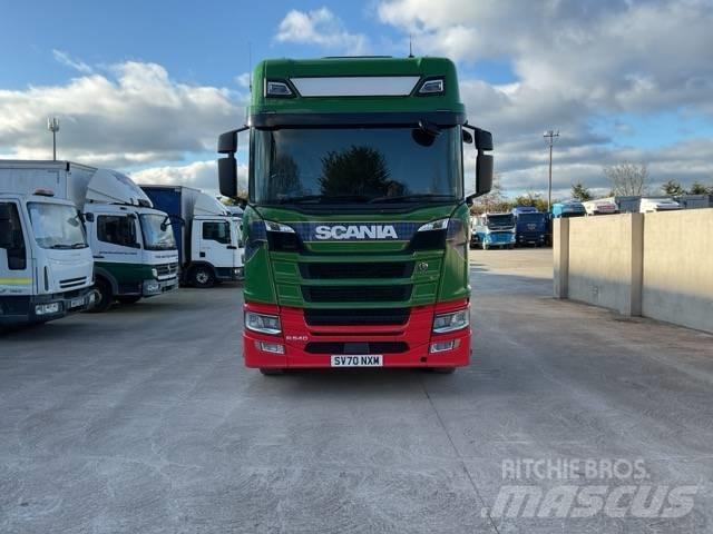 Scania R 540 وحدات الجر