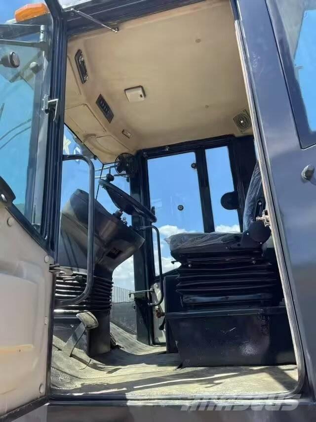 XCMG XS223J مداحل أحادية الأسطوانة