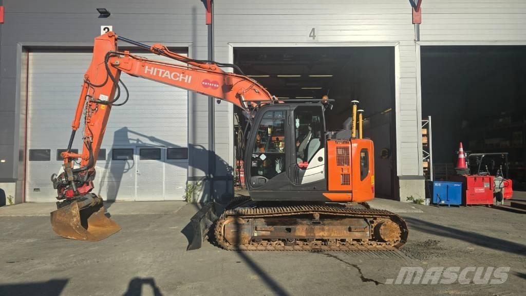 Hitachi ZX 135 US-6 حفارات زحافة