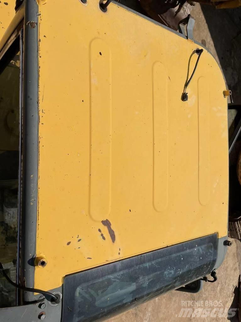 Volvo EC 60 C حفارات زحافة