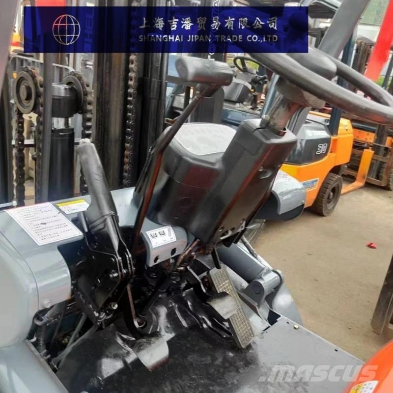 Toyota 6 F شاحنات الديزل