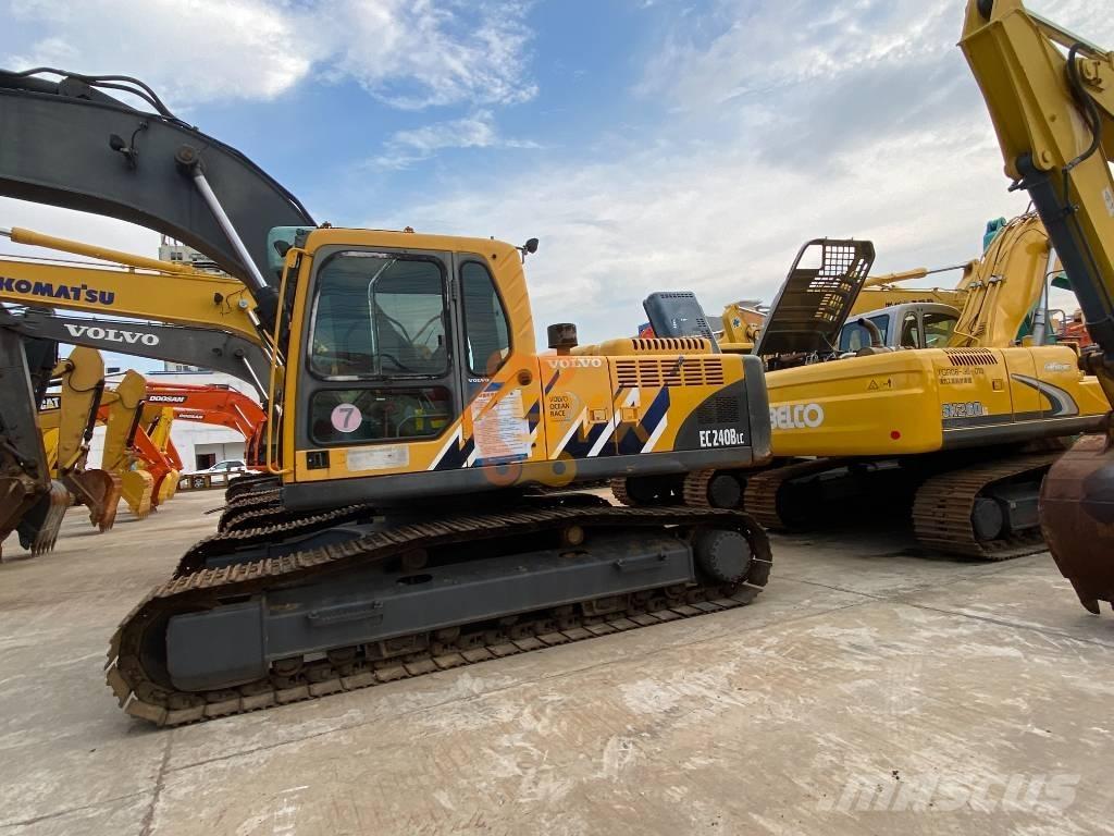 Volvo EC 240 B LC حفارات زحافة