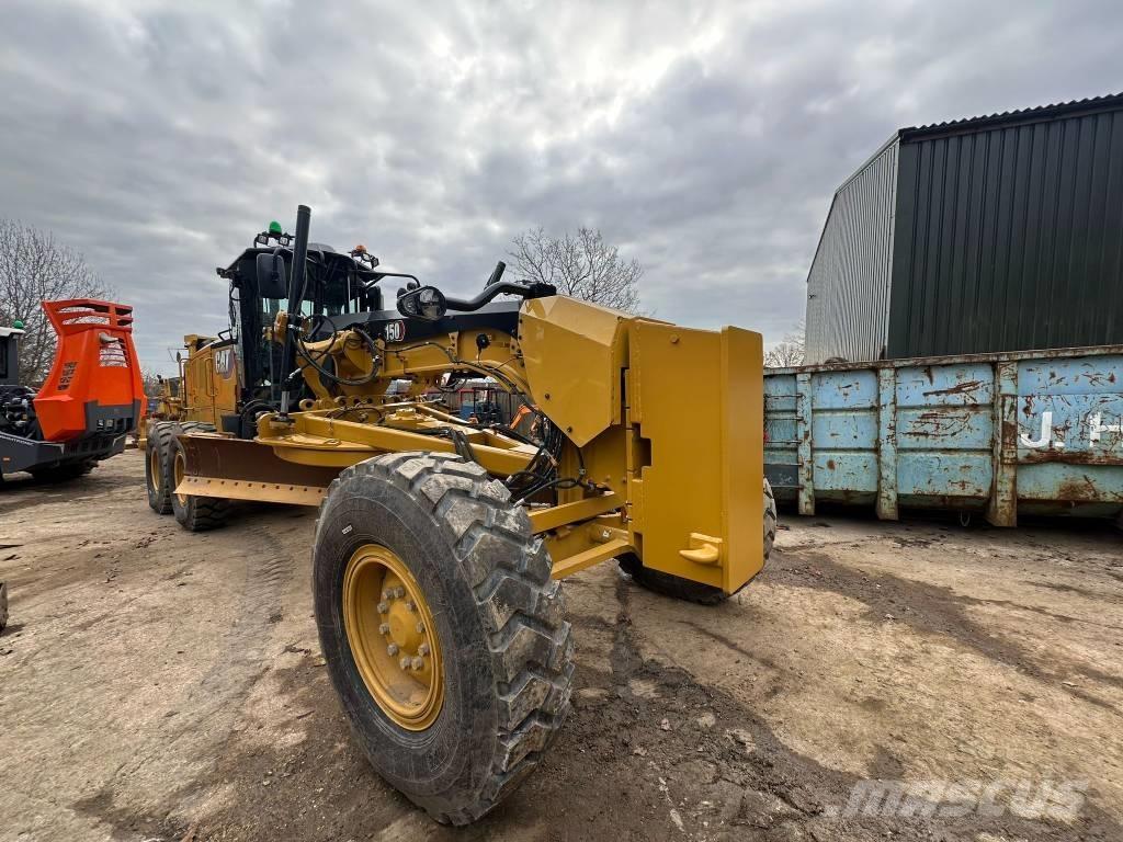 CAT 150 معدات تمهيد الطرق