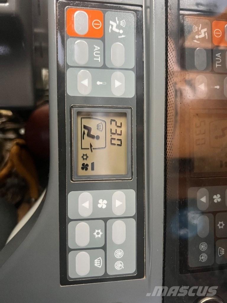 CAT M 316 D حفارات بعجل