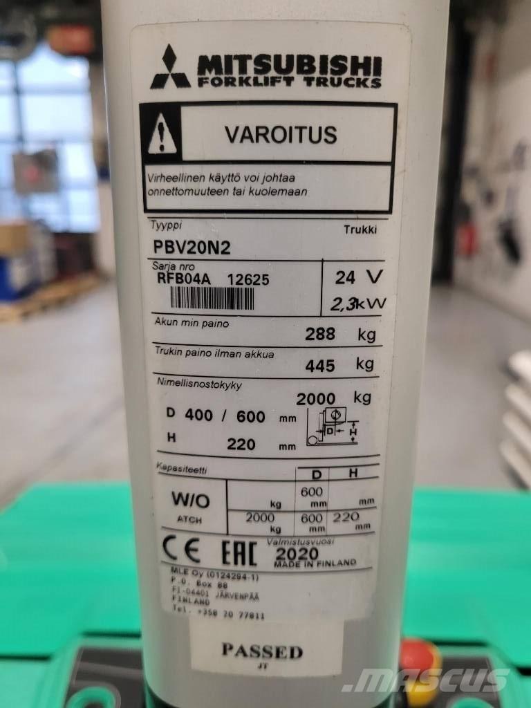 Mitsubishi PBV 20 N2 رافعة منخفضة المستوى ذات منصة